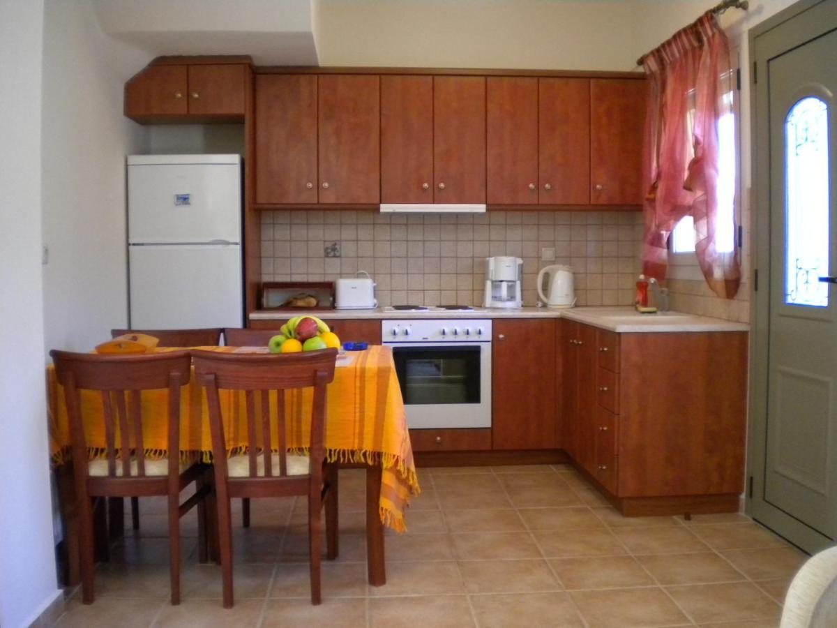 Garden Villas Айя-Евфимия Экстерьер фото