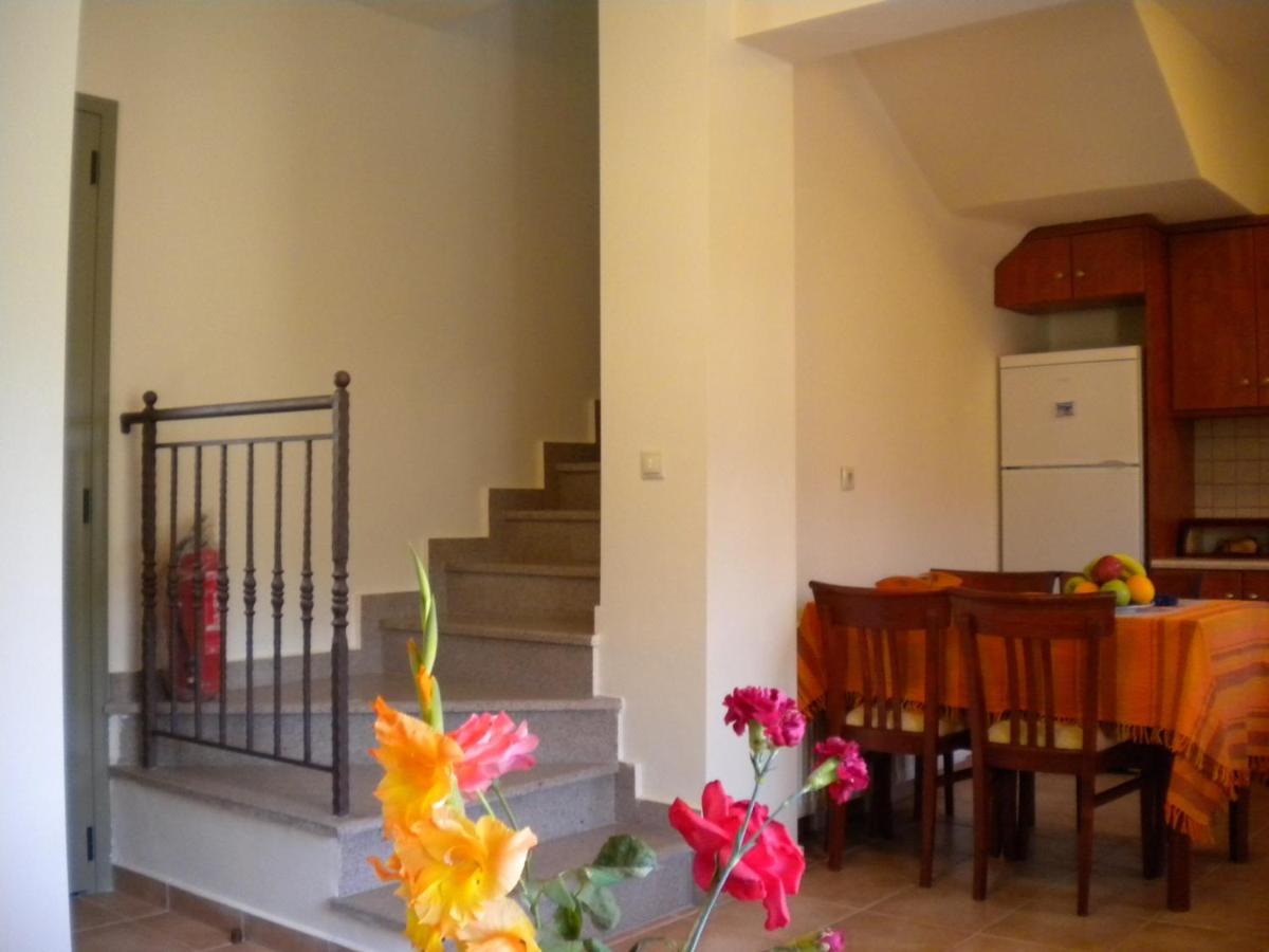 Garden Villas Айя-Евфимия Экстерьер фото