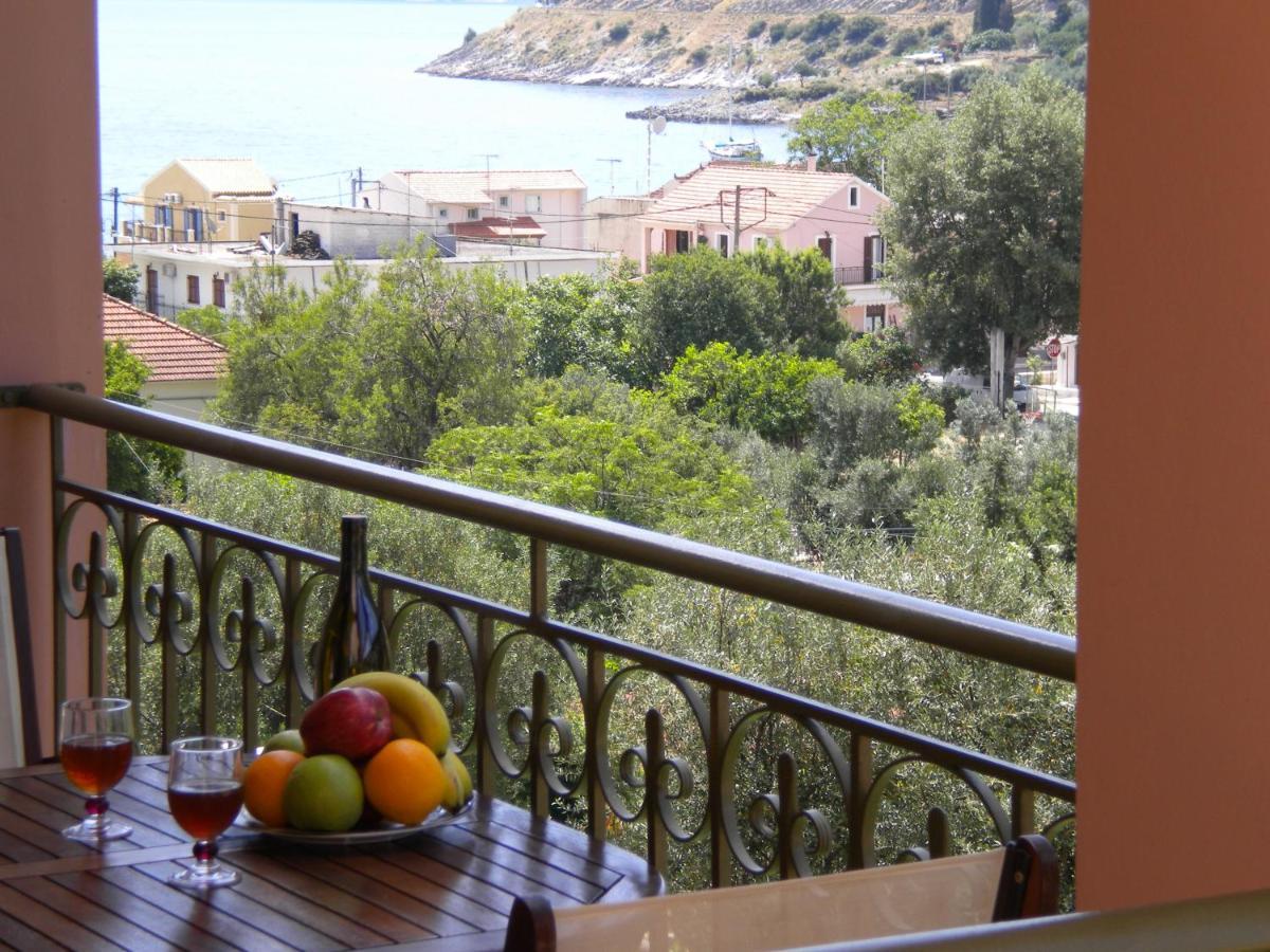 Garden Villas Айя-Евфимия Экстерьер фото